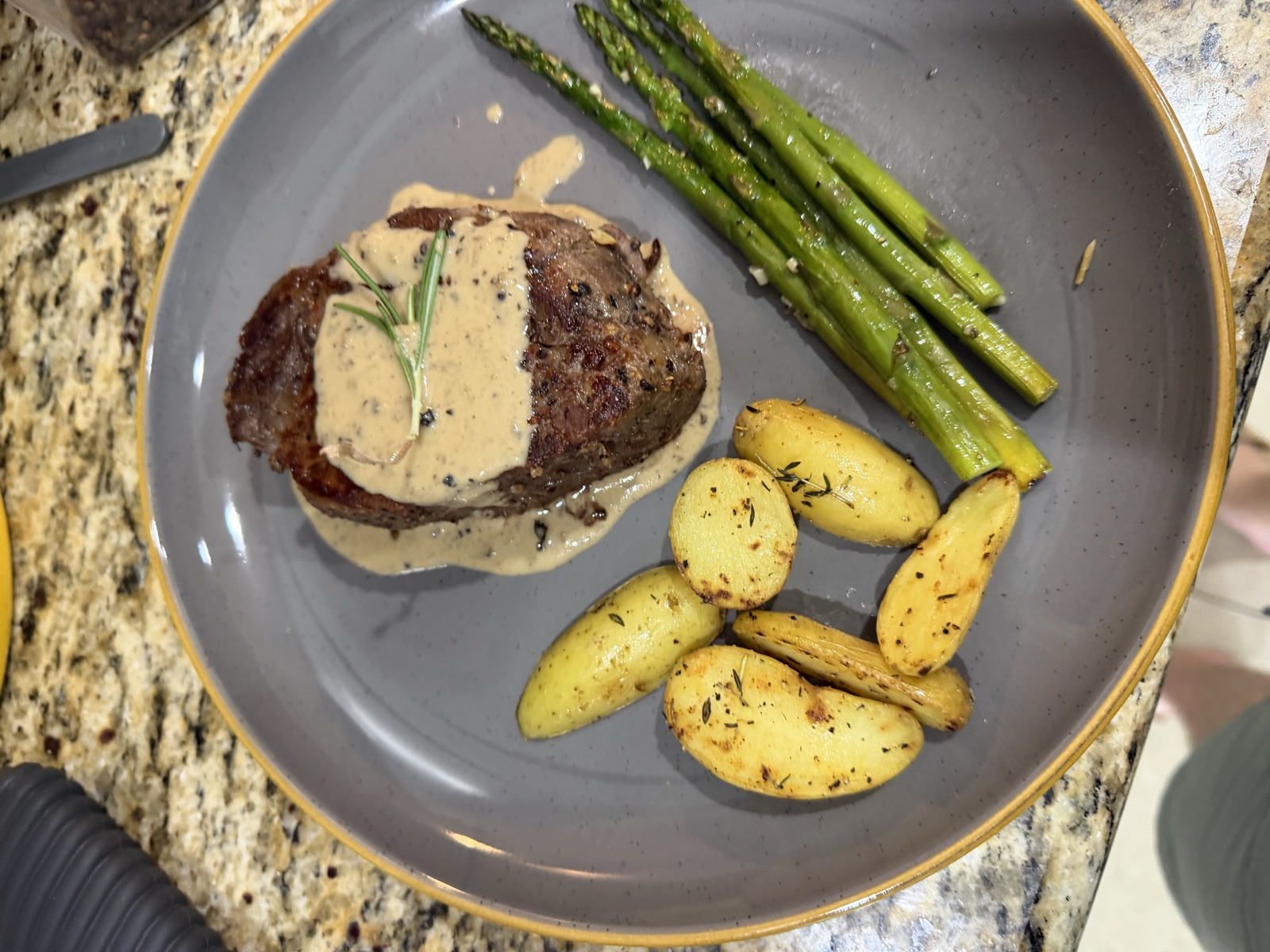 Filet Mignon with Cognac Peppercorn Sauce